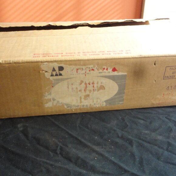 1964 BUICK Special AUTOMATIC RADIO All Transistor Push Button Radio Mo. SBP-4027 - Picture 8 of 8